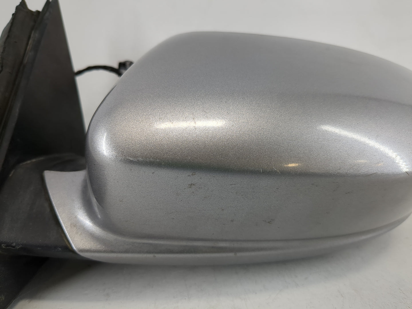 2011-2014 Chrysler 300 Driver Side View Mirror - Left Door Mirror OEM Used - Oemusedautoparts1.com