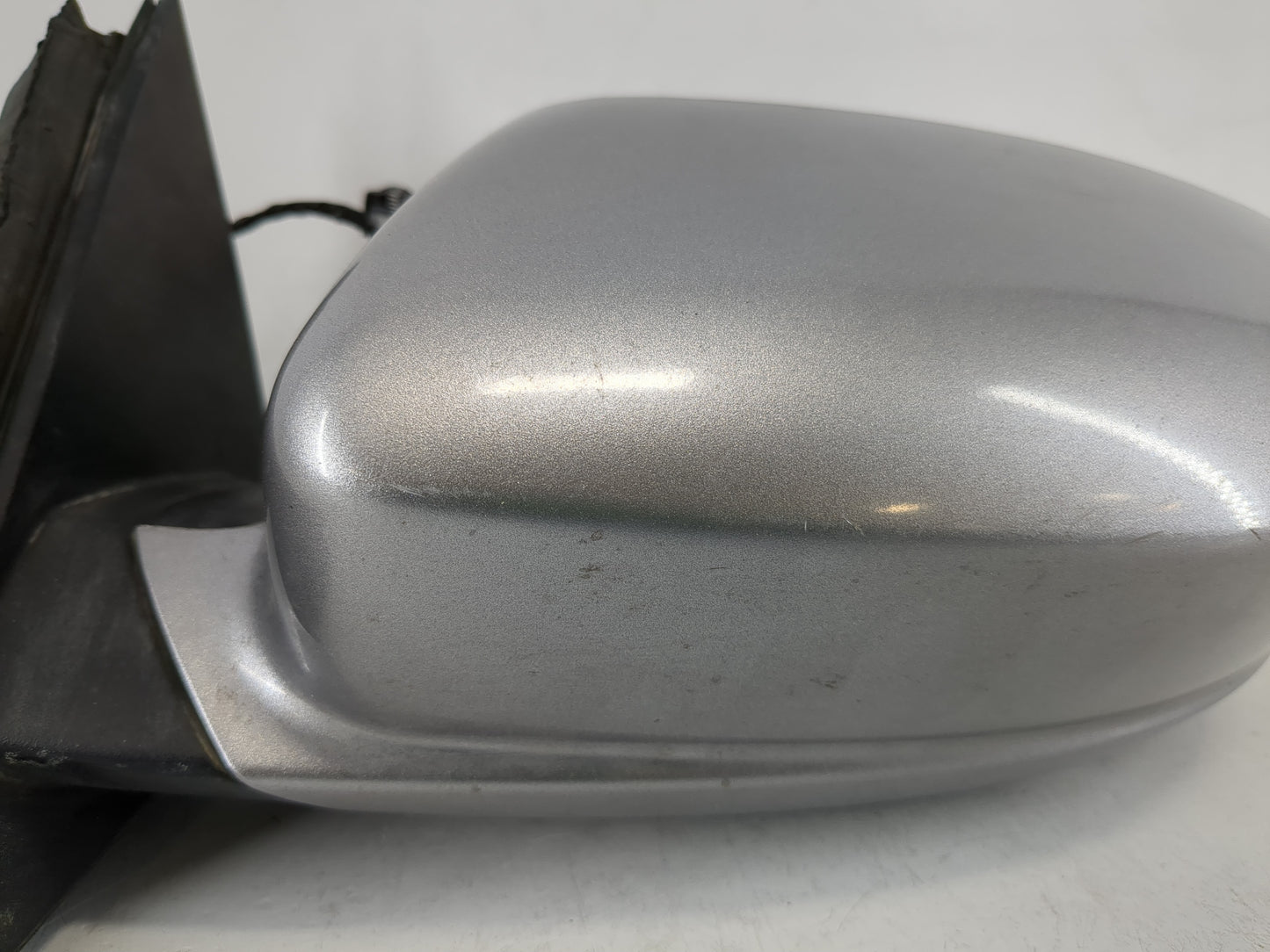 2011-2014 Chrysler 300 Driver Side View Mirror - Left Door Mirror OEM Used - Oemusedautoparts1.com