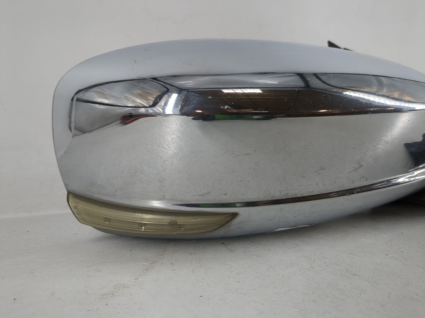 2011 Chrysler 300 Side Mirror Replacement Passenger Right View Door Mirror P/N:57010420AD Fits OEM Used Auto Parts - Oemused