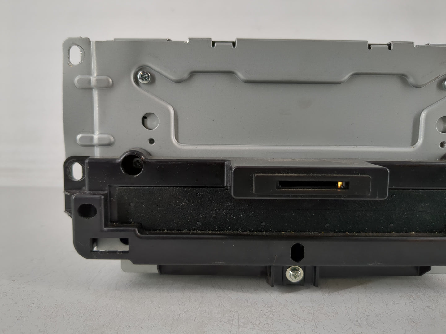 2011 Chrysler 300 Radio AM FM Cd Player Receiver Replacement Fits OEM Used Auto Parts - Oemusedautoparts1.com