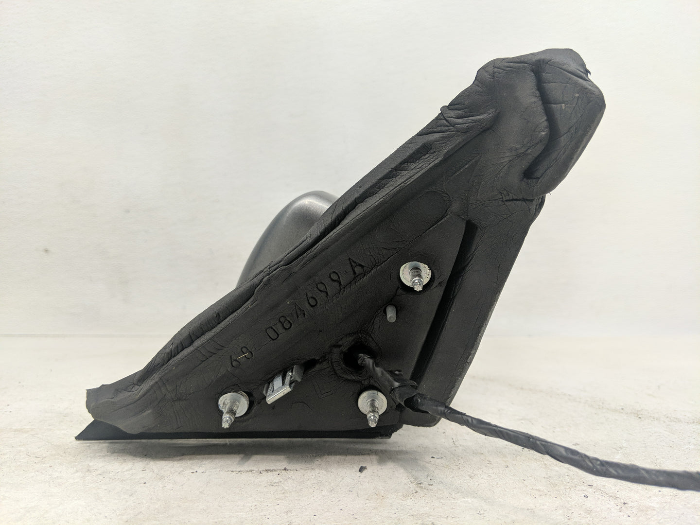 2011 Chrysler 300 Driver Side View Mirror - Left Door Mirror OEM Used - Oemusedautoparts1.com