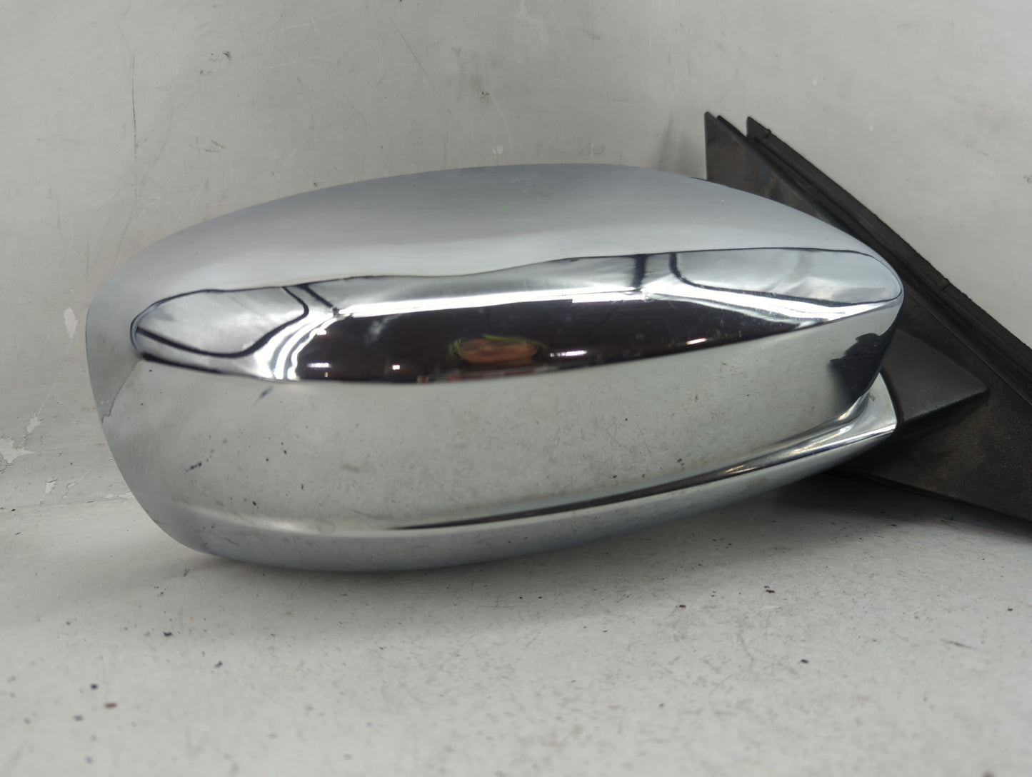 2011-2014 Chrysler 300 Passenger Side View Mirror - Right Door Mirror OEM Used - Oemusedautoparts1.com