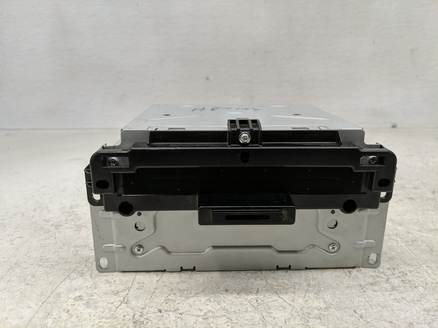 2011 Chrysler 300 Radio AM FM Cd Player Receiver Replacement P/N:P05064542AN Fits OEM Used Auto Parts - Oemusedautoparts1.co