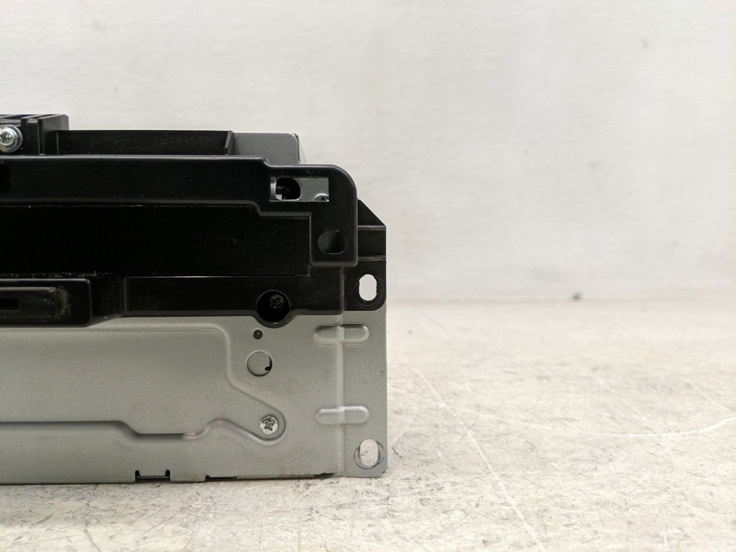 2011 Chrysler 300 Radio AM FM Cd Player Receiver Replacement P/N:P05064542AN Fits OEM Used Auto Parts - Oemusedautoparts1.co
