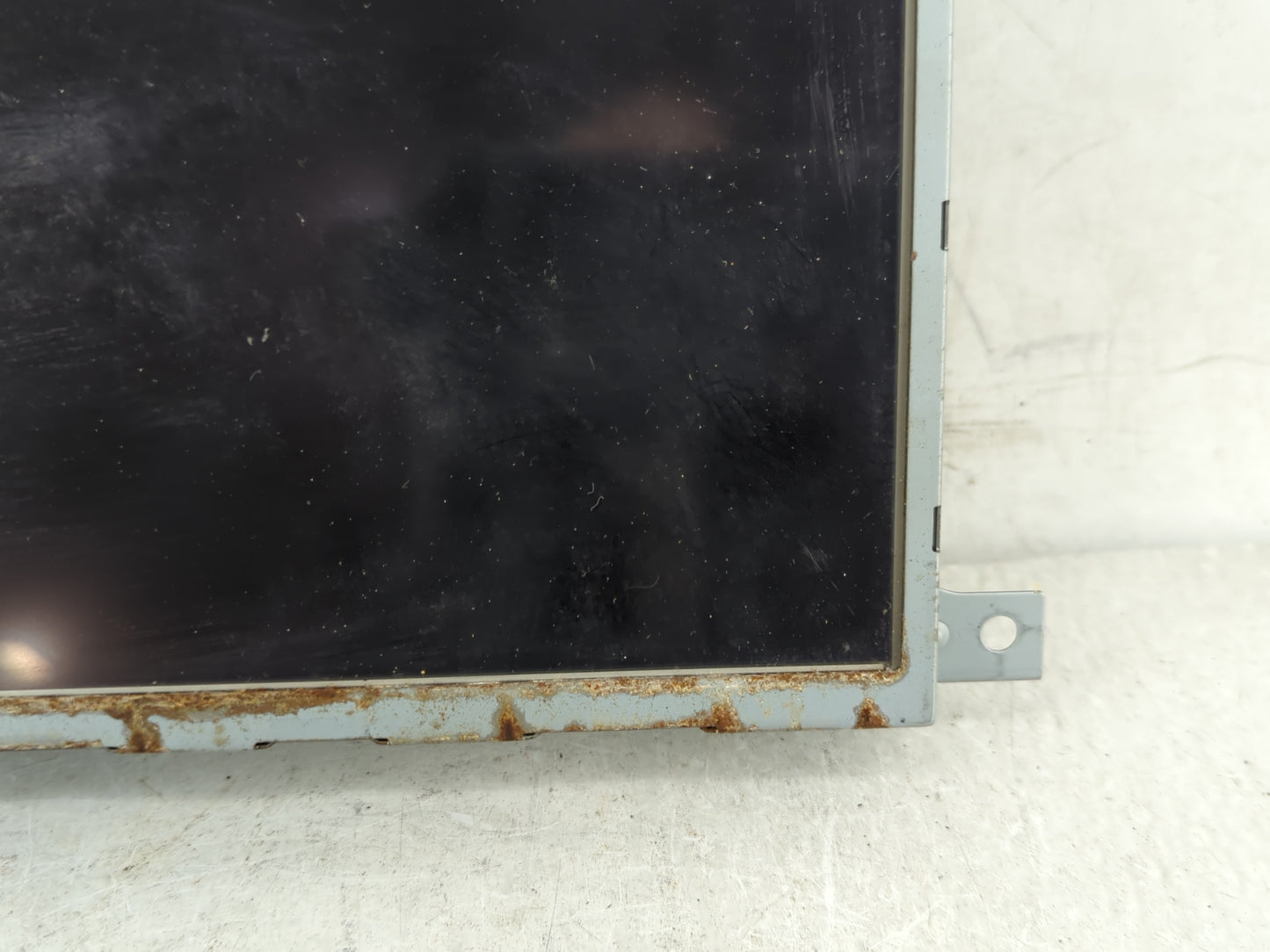 2011-2014 Chrysler 300 Information Display Screen - Oemusedautoparts1.com
