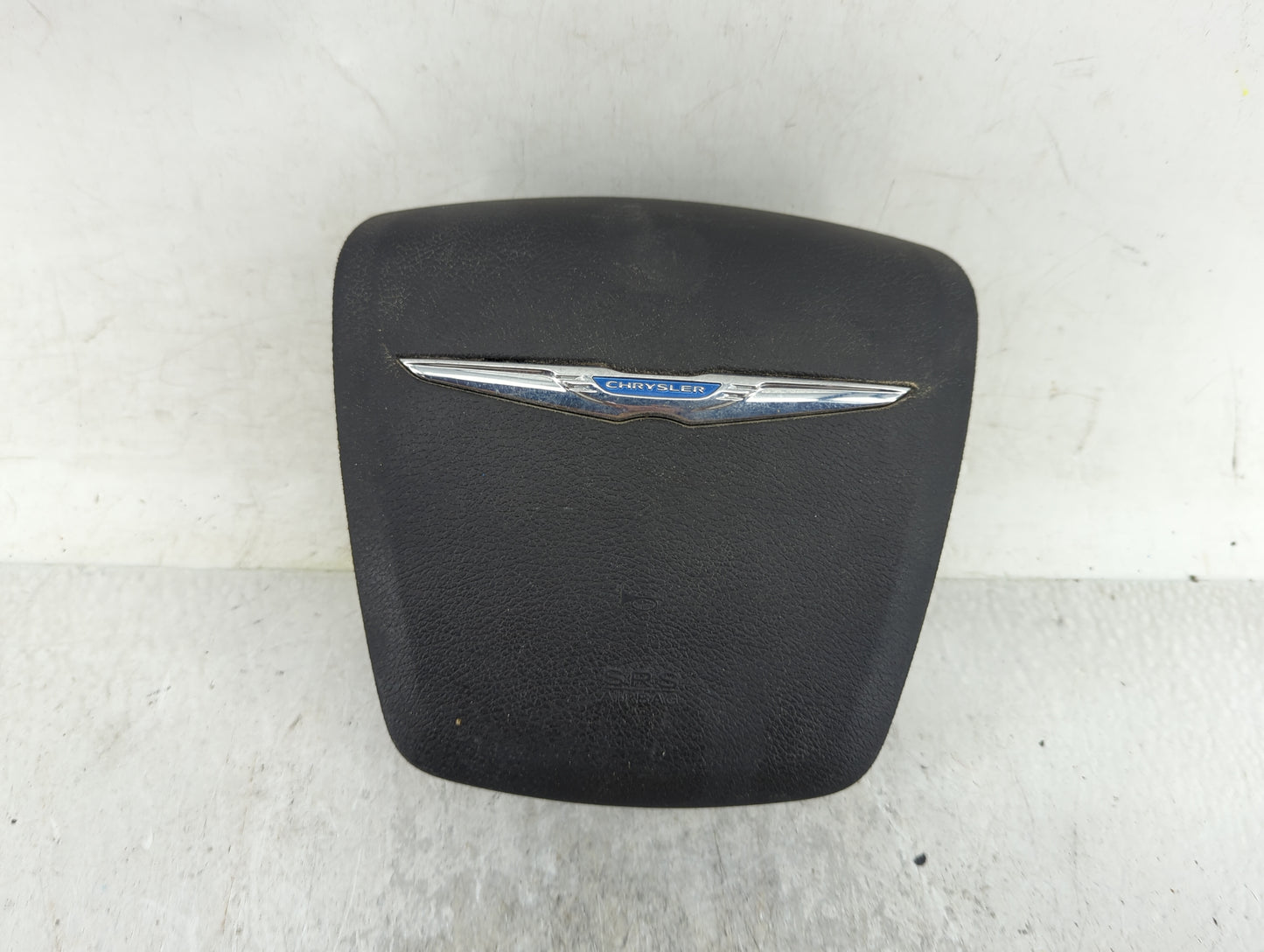 2011-2014 Chrysler 300 Air Bag Driver Left Steering Wheel Mounted Fits Fits 2011 2012 2013 2014 OEM Used Auto Parts - Oemuse