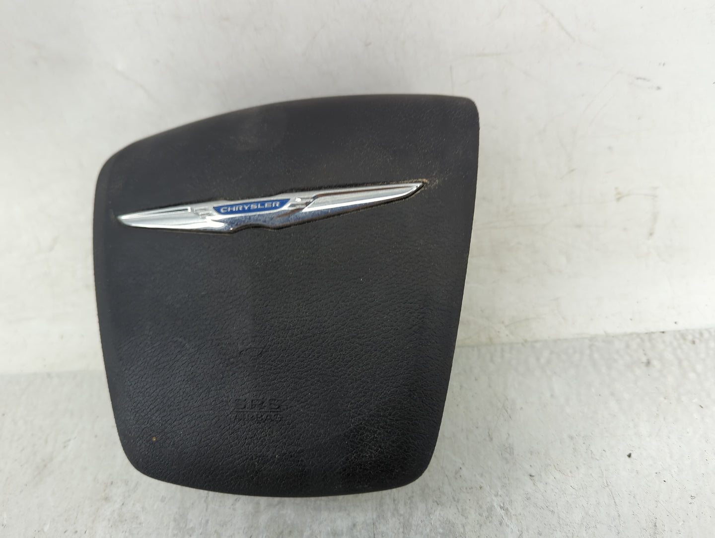 2011-2014 Chrysler 300 Air Bag Driver Left Steering Wheel Mounted Fits Fits 2011 2012 2013 2014 OEM Used Auto Parts - Oemuse