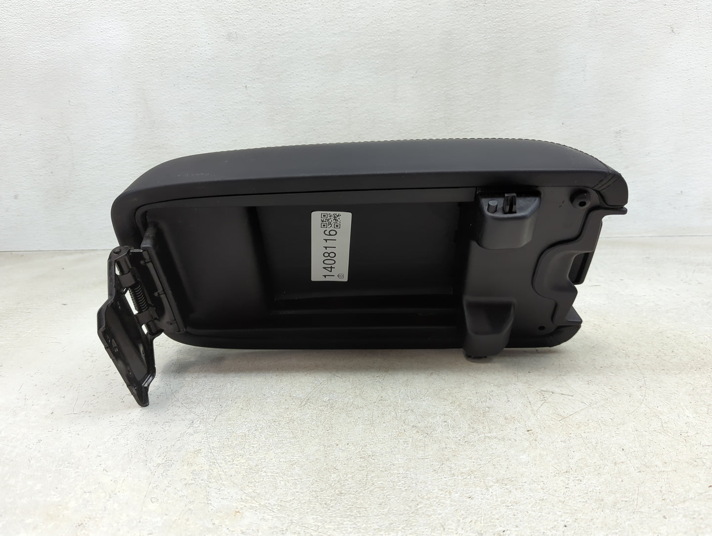 2011 Chrysler 300 Center Console Armrest Cover Lid Fits OEM Used Auto Parts - Oemusedautoparts1.com