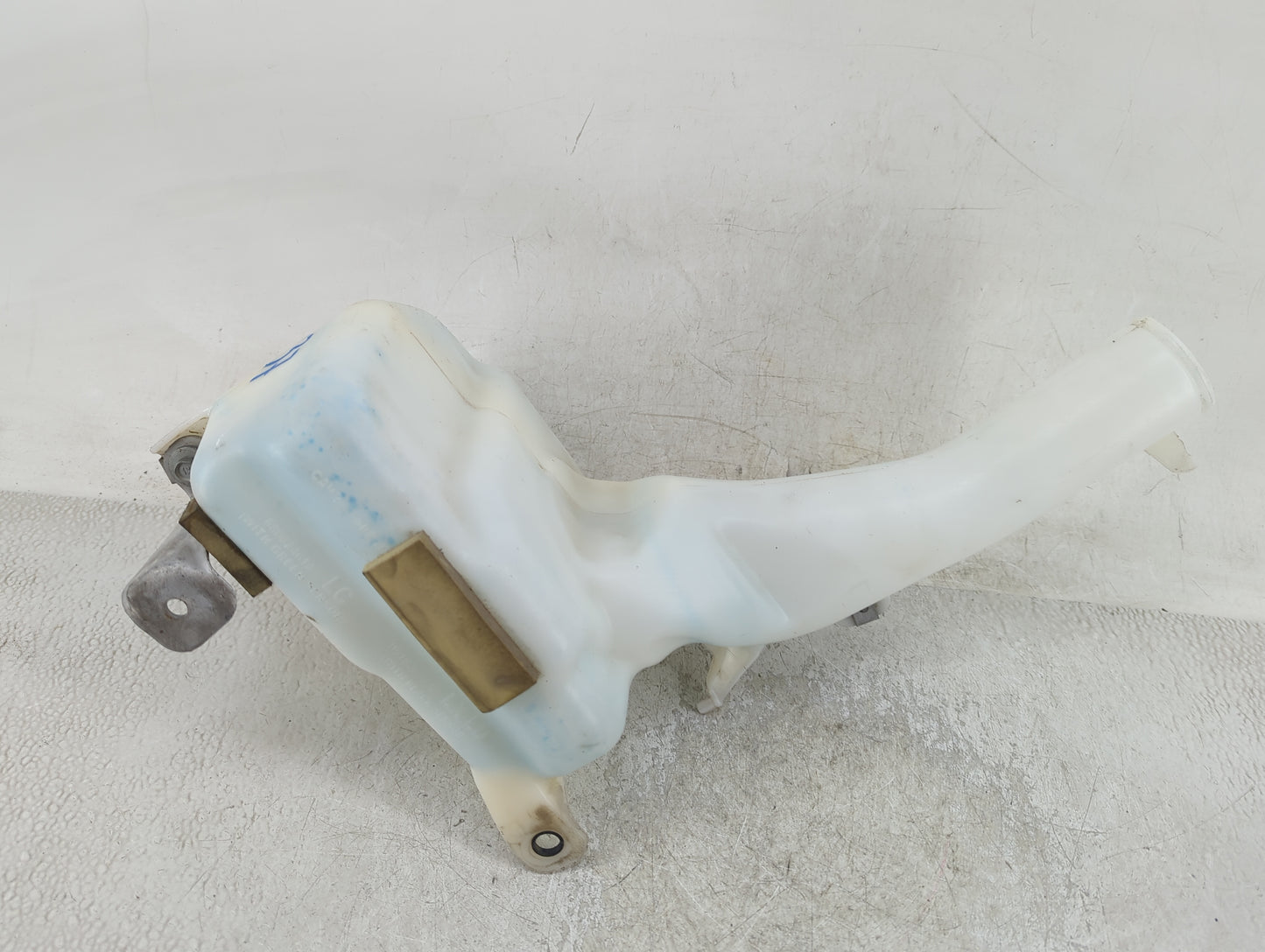 2011-2022 Chrysler 300 Windshield Washer Fluid Reservoir Bottle Oem - Oemusedautoparts1.com