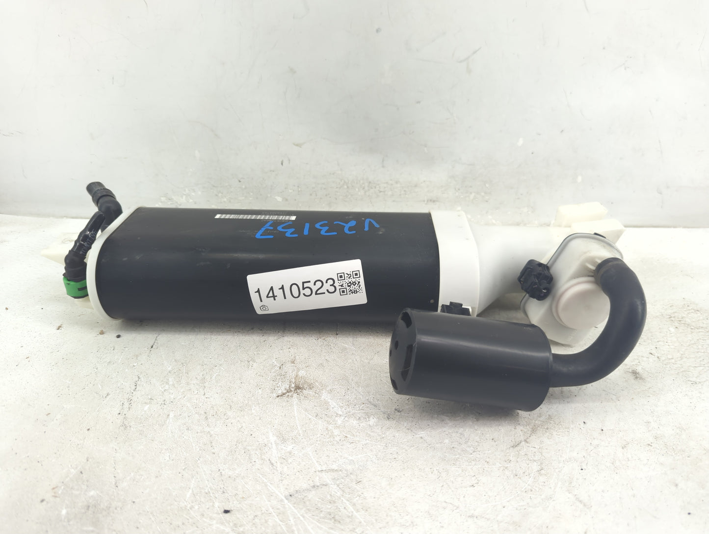 2011 Chrysler 300 Fuel Vapor Charcoal Canister - Oemusedautoparts1.com