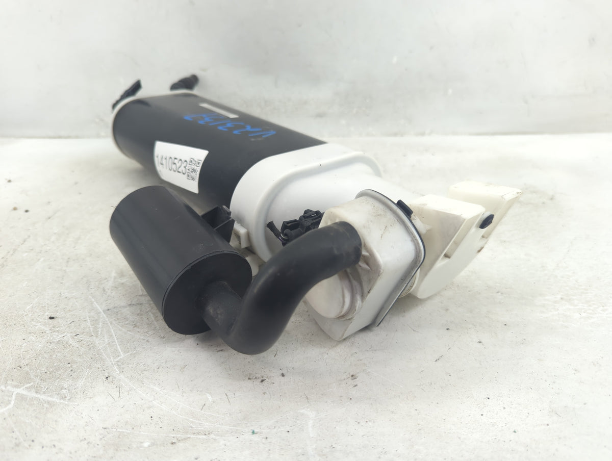 2011 Chrysler 300 Fuel Vapor Charcoal Canister - Oemusedautoparts1.com