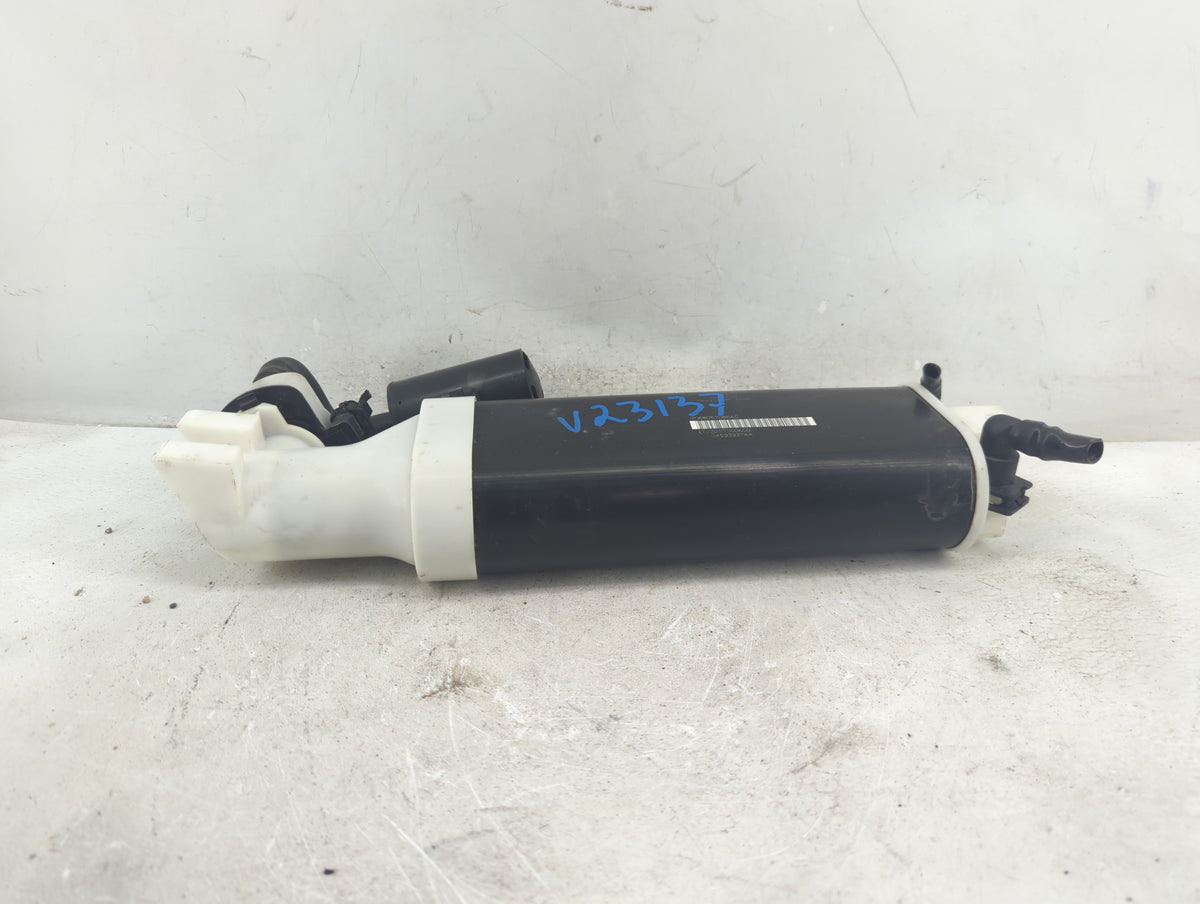 2011 Chrysler 300 Fuel Vapor Charcoal Canister - Oemusedautoparts1.com