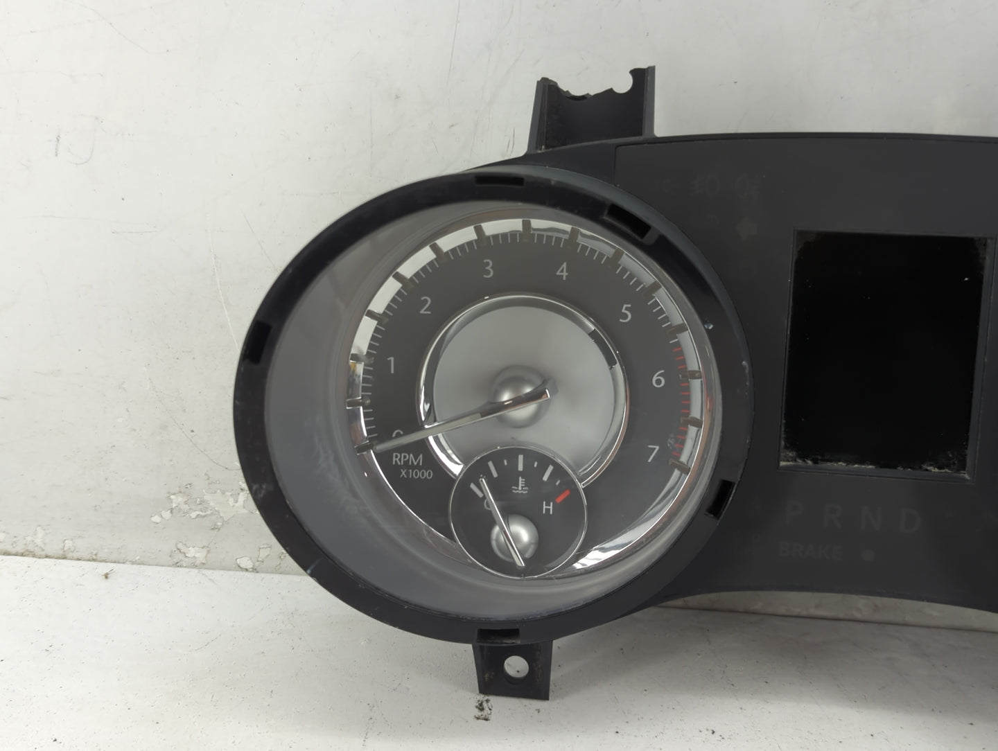 2011 Chrysler 300 Instrument Cluster Speedometer Gauges P/N:68038332AI Fits OEM Used Auto Parts - Oemusedautoparts1.com