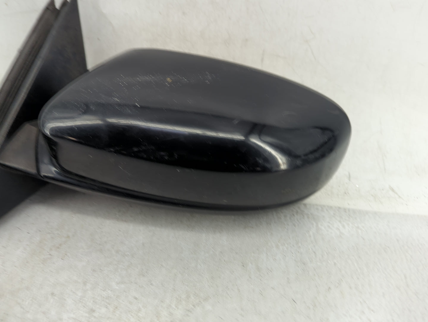 2011-2014 Chrysler 300 Driver Side View Mirror - Left Door Mirror OEM Used - Oemusedautoparts1.com