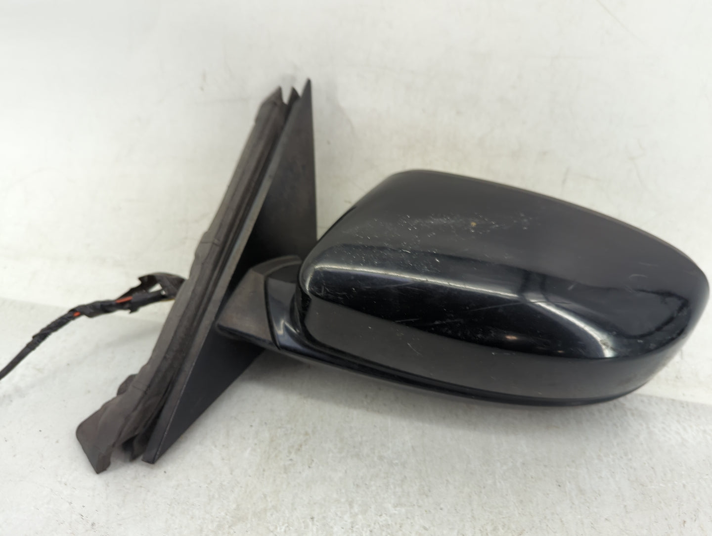 2011-2014 Chrysler 300 Driver Side View Mirror - Left Door Mirror OEM Used - Oemusedautoparts1.com