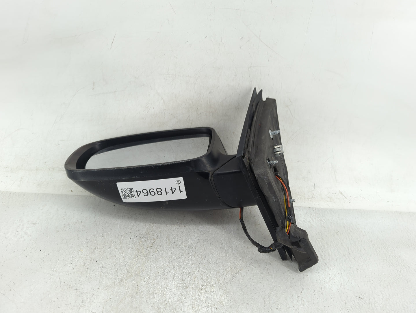 2011-2014 Chrysler 300 Driver Side View Mirror - Left Door Mirror OEM Used - Oemusedautoparts1.com