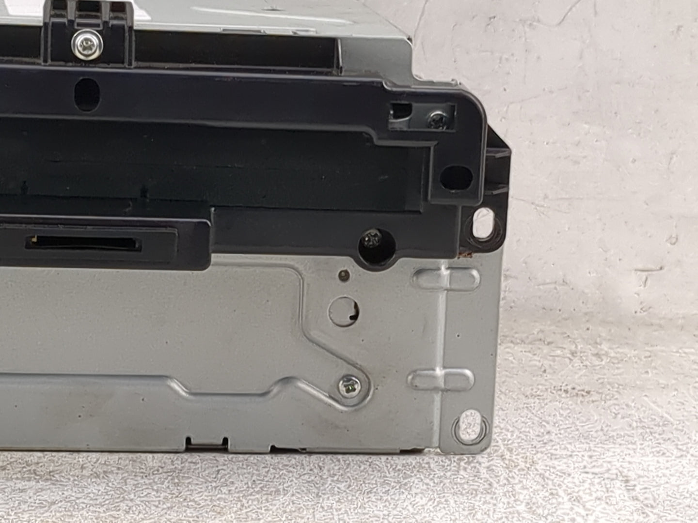 2011 Chrysler 300 Radio AM FM Cd Player Receiver Replacement P/N:P05064538AN Fits OEM Used Auto Parts - Oemusedautoparts1.co