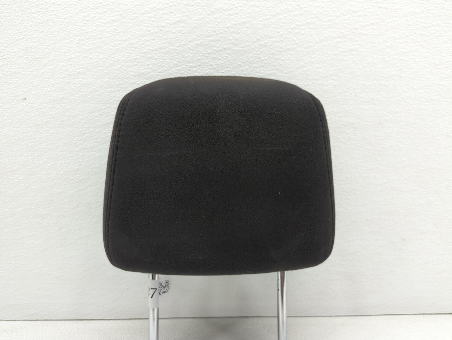 Chrysler 300 Headrest Head Rest Front Driver Passenger Seat Black - Oemusedautoparts1.com