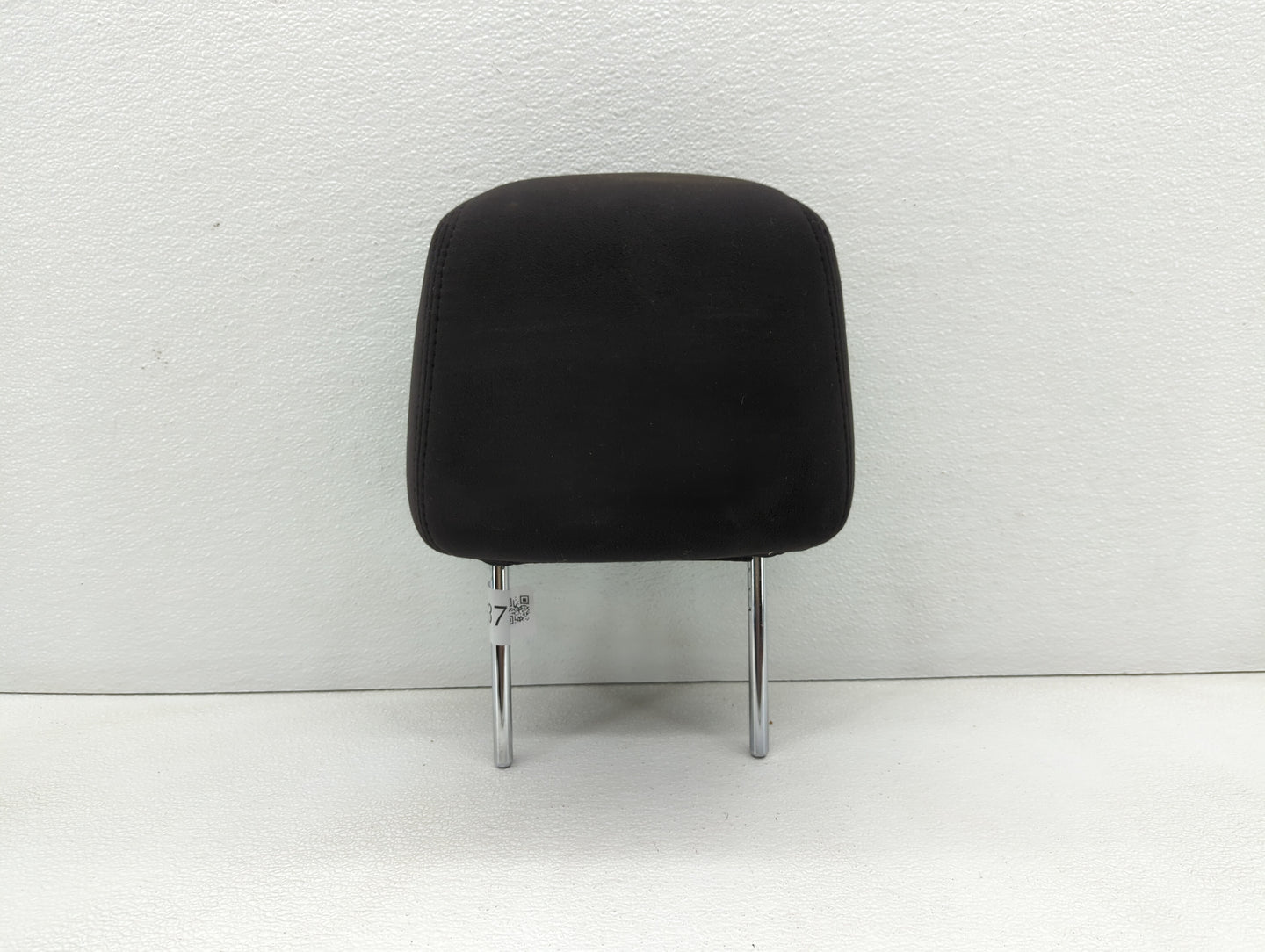 Chrysler 300 Headrest Head Rest Front Driver Passenger Seat Black - Oemusedautoparts1.com