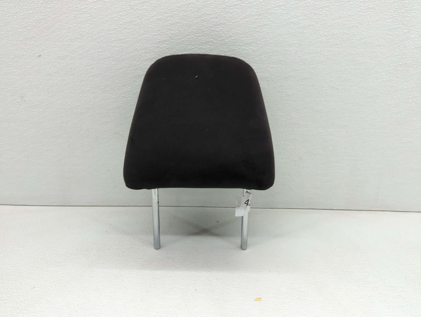 Chrysler 300 Headrest Head Rest Front Driver Passenger Seat Black - Oemusedautoparts1.com
