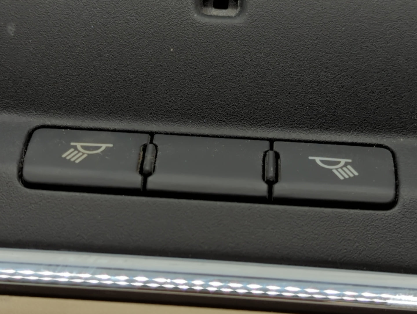 2011-2012 Chrysler 300 Overhead Roof Console 525108 - Oemusedautoparts1.com