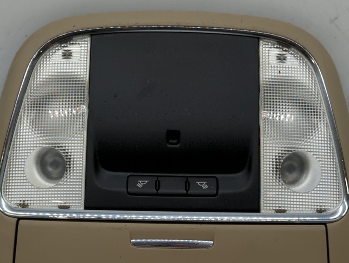 2011-2012 Chrysler 300 Center Floor Console P/N:5042547 2115256 Fits Fits 2011 2012 OEM Used Auto Parts - Oemusedautoparts1.