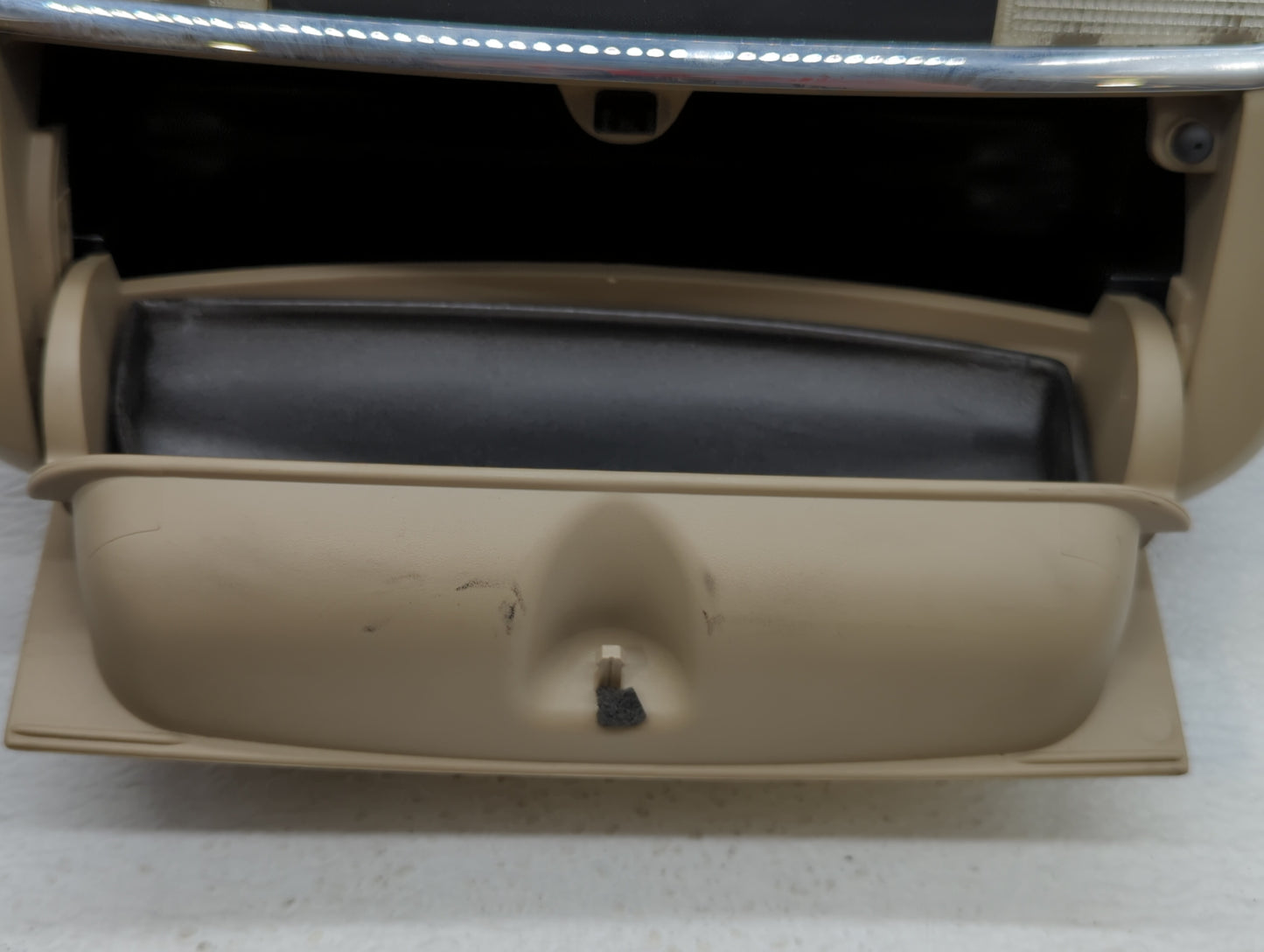2011-2012 Chrysler 300 Overhead Roof Console 548791 - Oemusedautoparts1.com