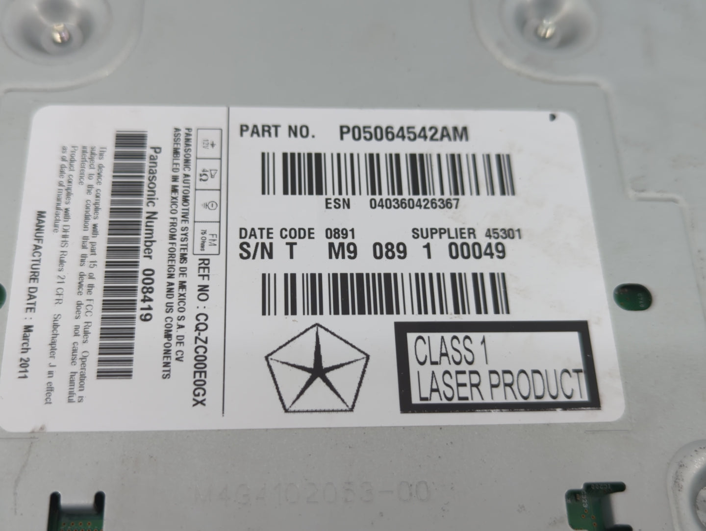 2011-2011 Chrysler 300 Am Fm Cd Player Radio Receiver - Oemusedautoparts1.com