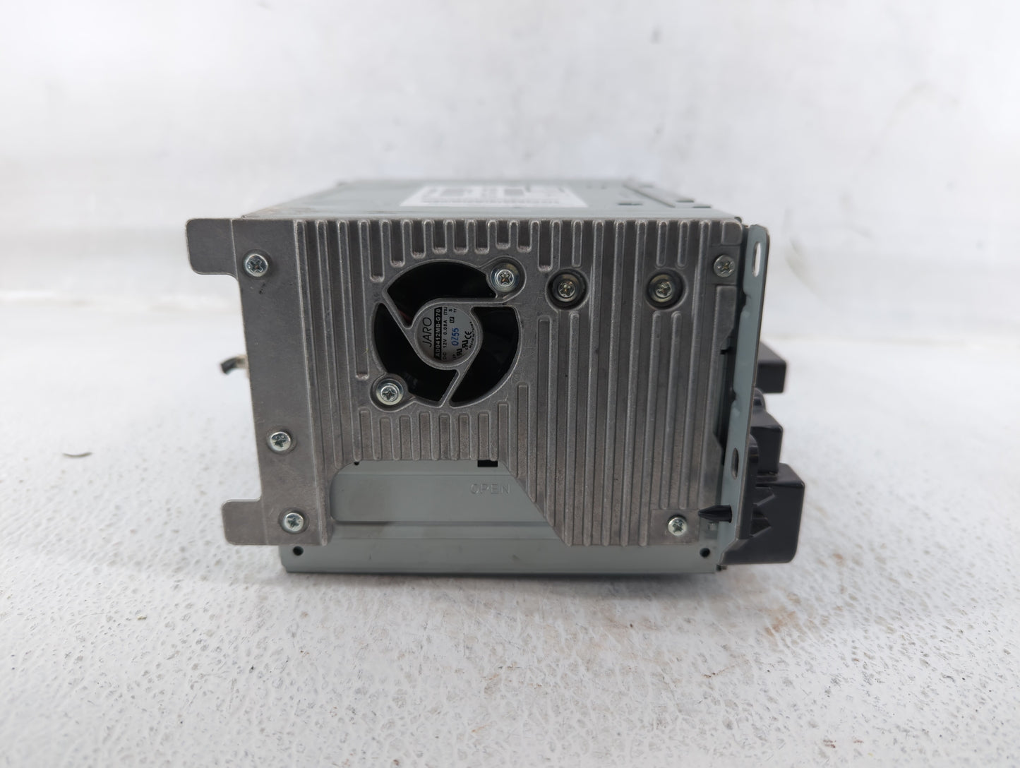 2011-2011 Chrysler 300 Am Fm Cd Player Radio Receiver - Oemusedautoparts1.com