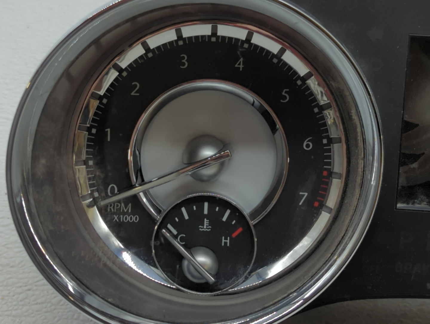 2011 Chrysler 300 Instrument Cluster Speedometer Gauges P/N:P68037330AH Fits OEM Used Auto Parts - Oemusedautoparts1.com