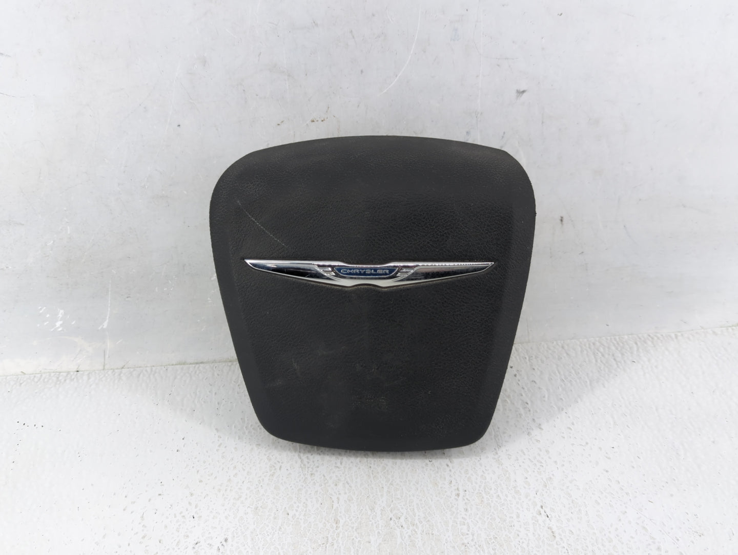 2011-2014 Chrysler 300 Air Bag Passenger Right Knee OEM P/N:P1JA22DX9AE Fits Fits 2011 2012 2013 2014 OEM Used Auto Parts - 