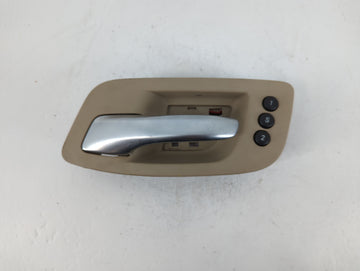2011 Chrysler Chr300 Drivers Side Inside Front Door Handle Oem - Oemusedautoparts1.com