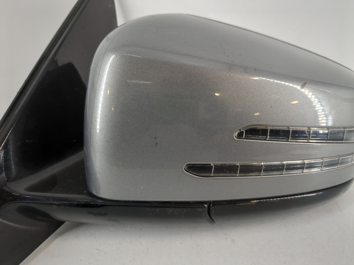 2011 Chrysler E Class Driver Side View Mirror - Left Door Mirror OEM Used - Oemusedautoparts1.com