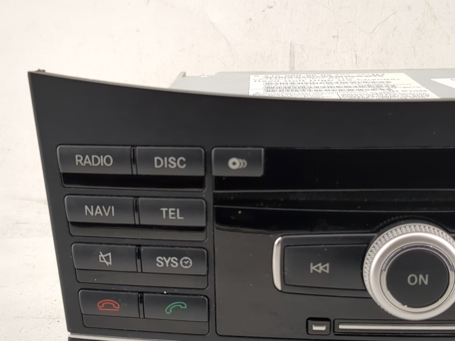 2011 Chrysler E Class Radio AM FM Cd Player Receiver Replacement P/N:A 212 900 86 09 Fits OEM Used Auto Parts - Oemusedautop