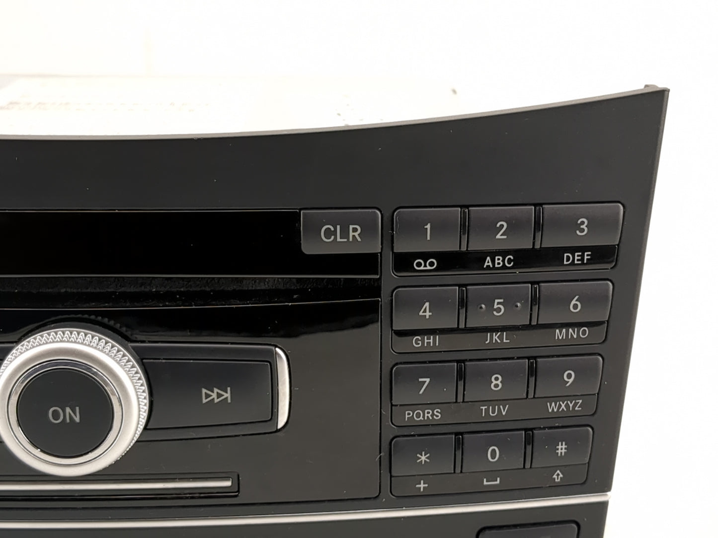 2011 Chrysler E Class Radio AM FM Cd Player Receiver Replacement P/N:A 212 900 86 09 Fits OEM Used Auto Parts - Oemusedautop