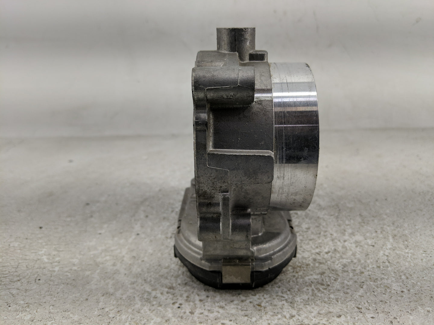 2011 Chrysler Pacifica Throttle Body P/N:05184349AC Fits OEM Used Auto Parts - Oemusedautoparts1.com