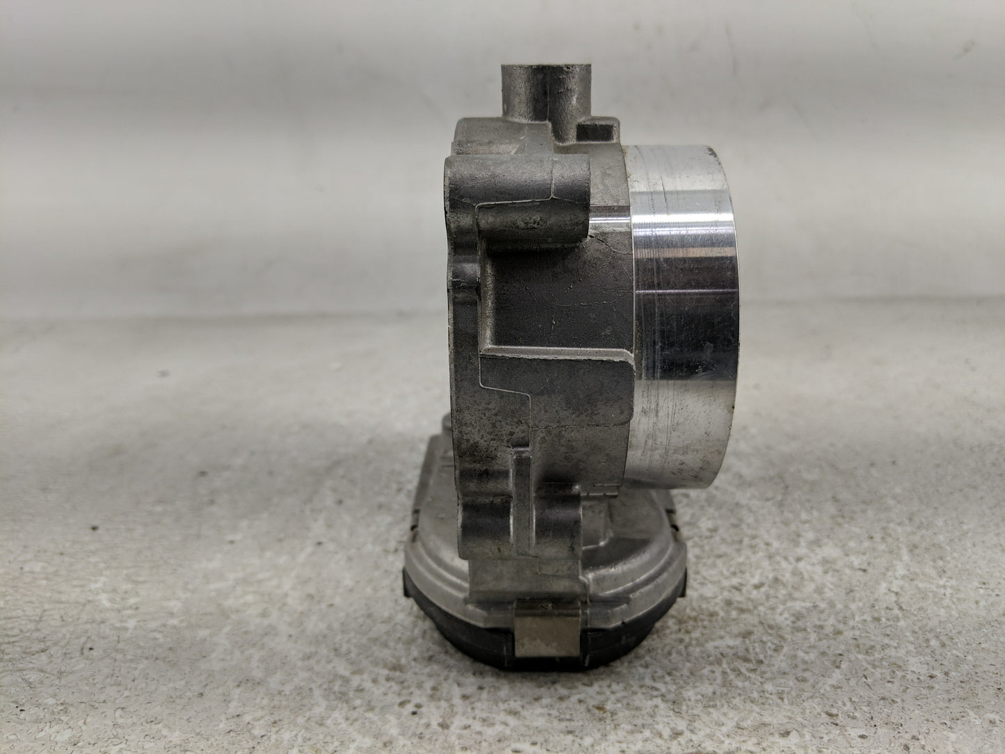 2011 Chrysler Pacifica Throttle Body P/N:05184349AC Fits OEM Used Auto Parts - Oemusedautoparts1.com