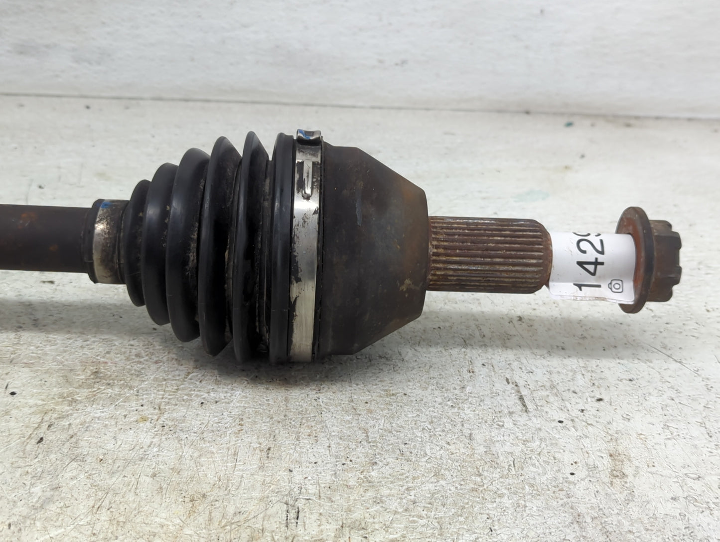 Chrysler Town And Country Axle Shaft Front Driver Cv C/v - Oemusedautoparts1.com