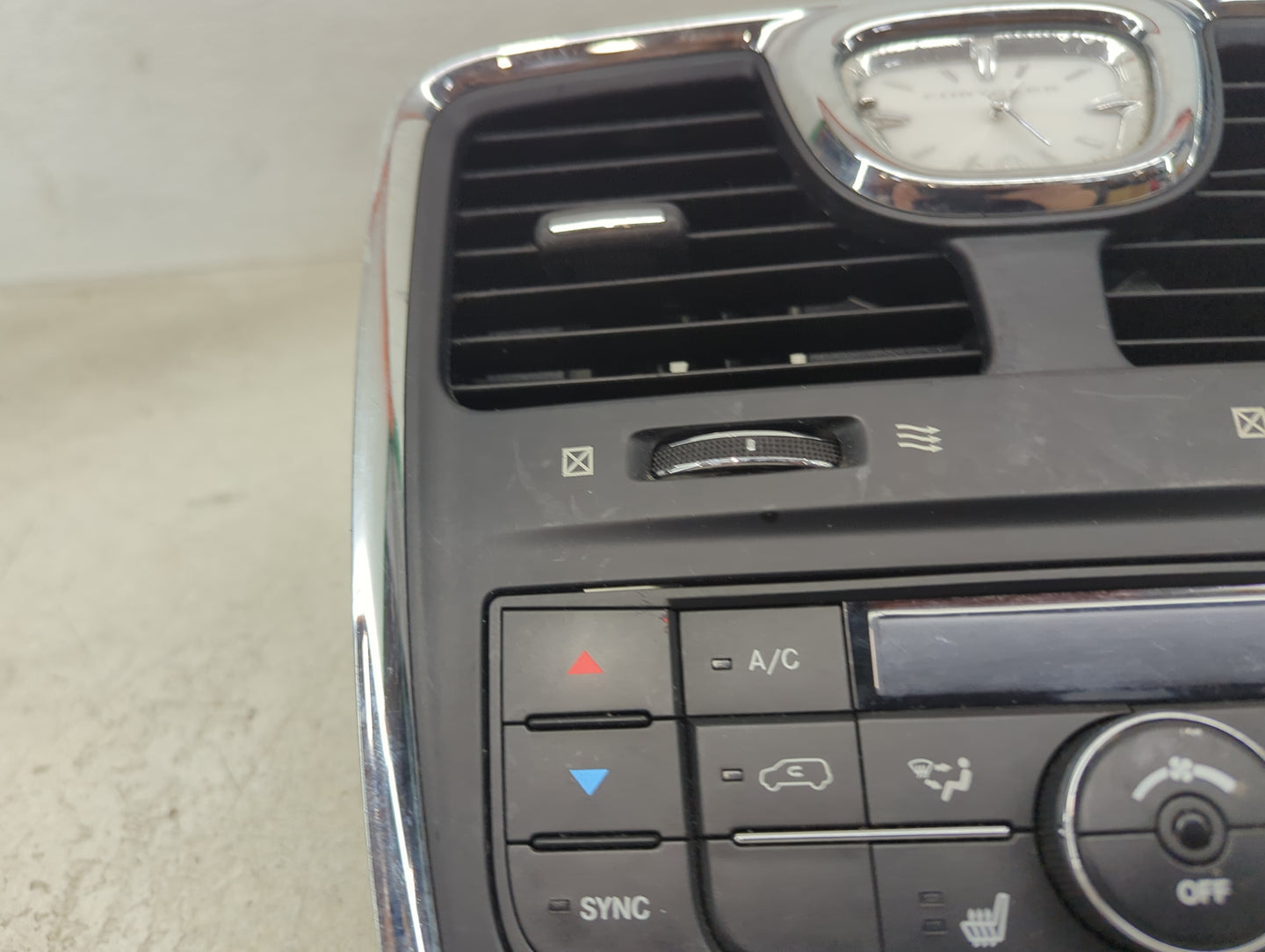 2011 Chrysler Town and Country Climate Control Module Temperature AC/Heater Replacement P/N:P55111235AE 55111235AE Fits OEM 