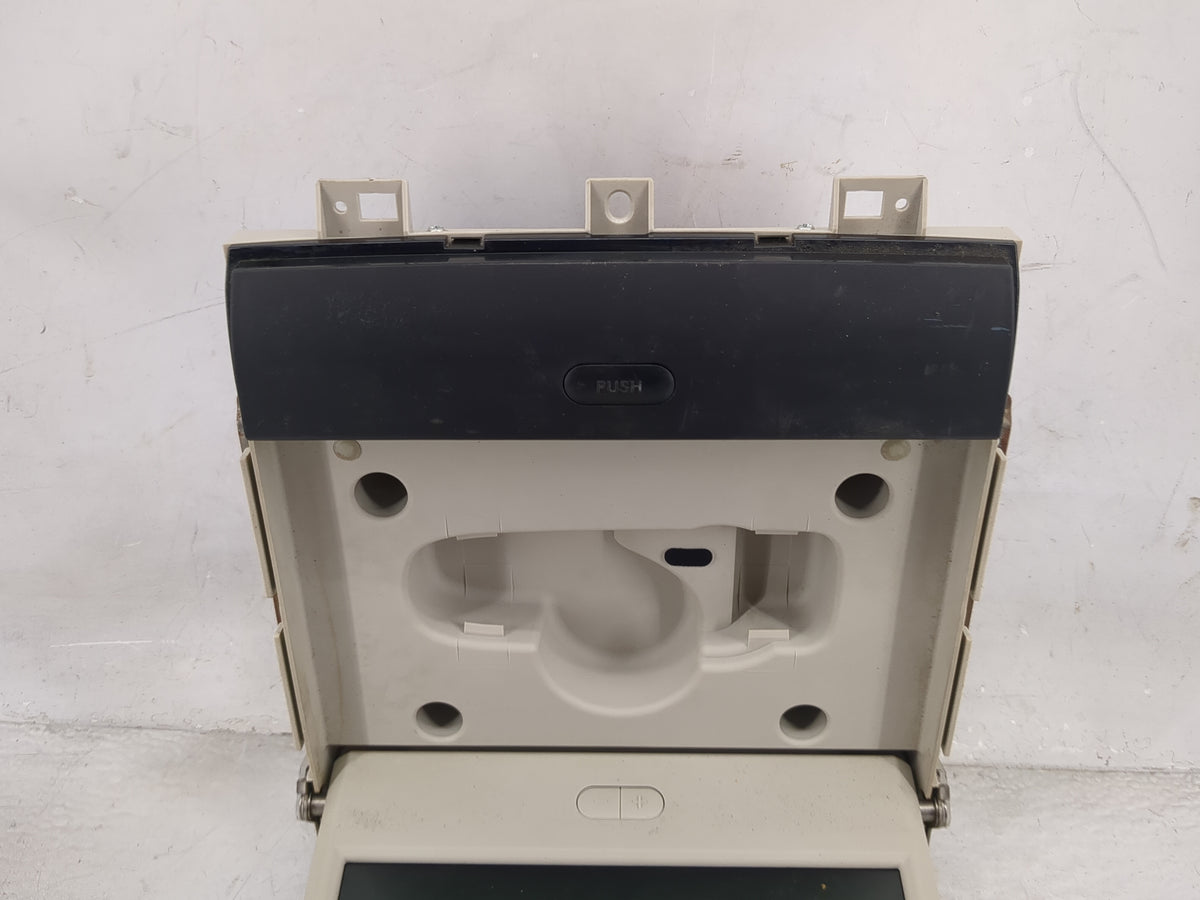 Chrysler Town And Country Information Radio Display Screen Tan 1511992 - Oemusedautoparts1.com
