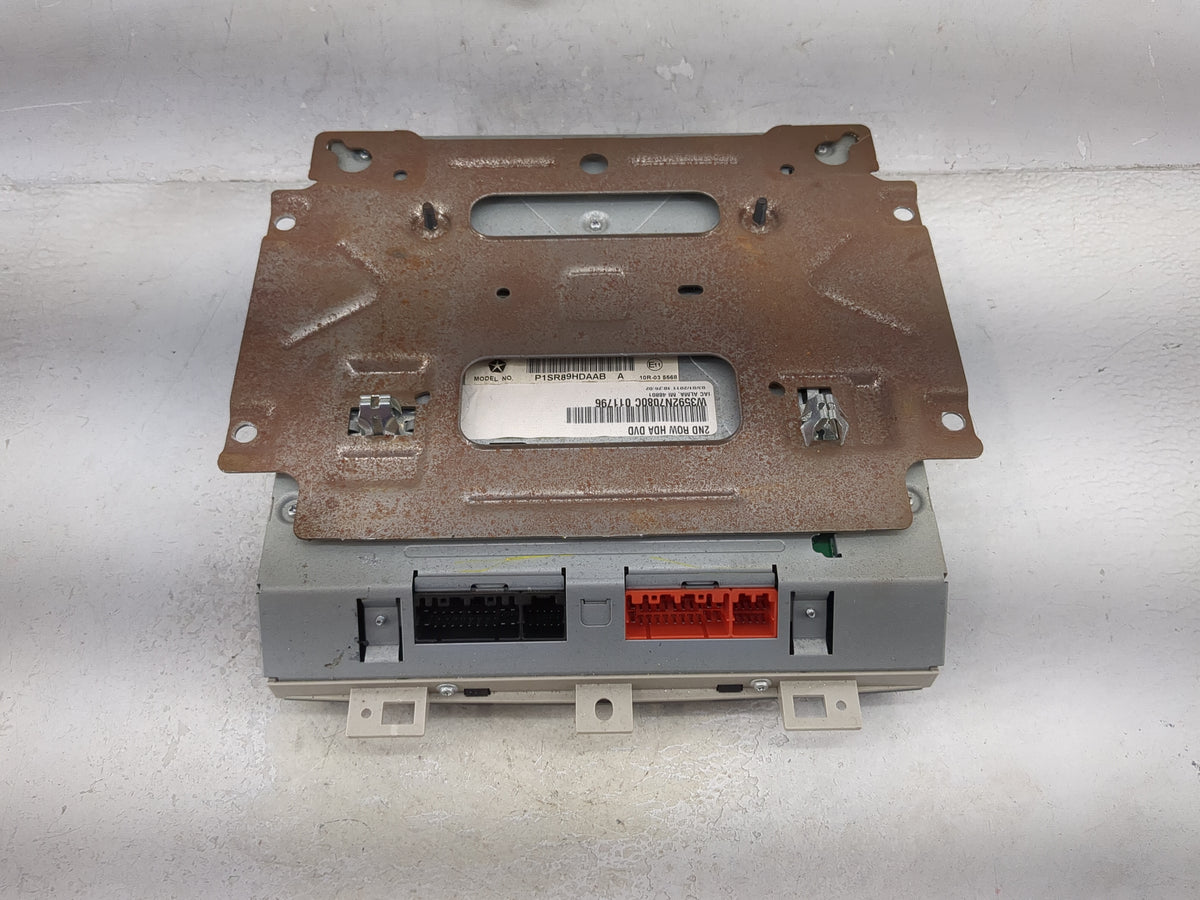 Chrysler Town And Country Information Radio Display Screen Tan 1511992 - Oemusedautoparts1.com