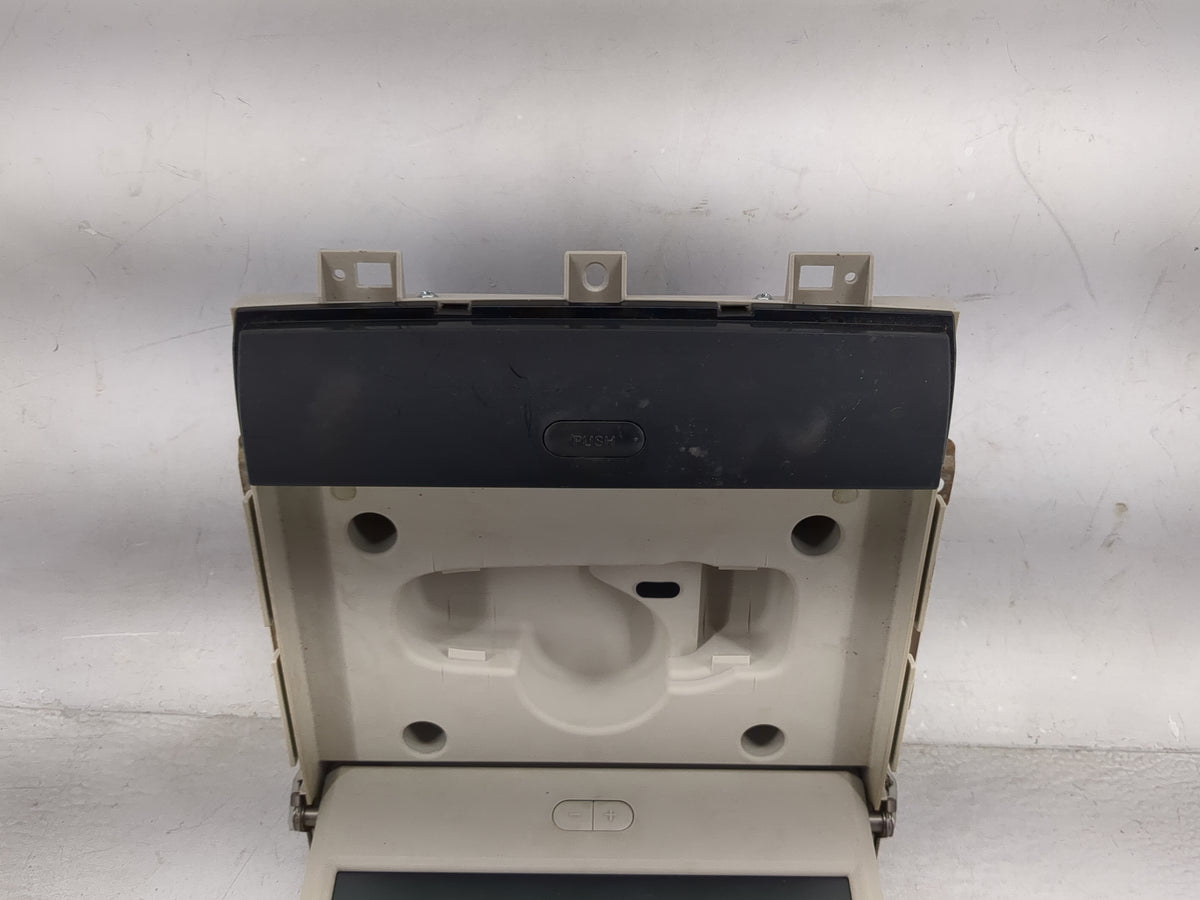 Chrysler Town And Country Information Radio Display Screen Tan 1511993 - Oemusedautoparts1.com