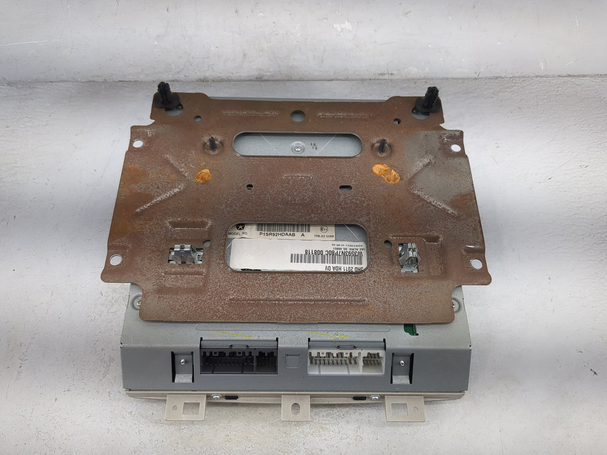 Chrysler Town And Country Information Radio Display Screen Tan 1511993 - Oemusedautoparts1.com