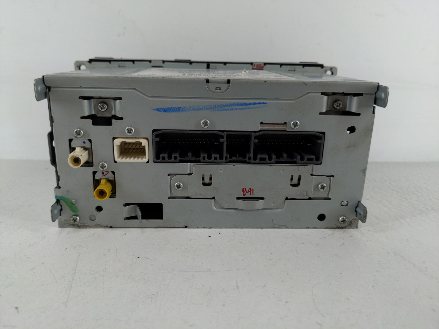 2011 Chrysler Town & Country Radio AM FM Cd Player Receiver Replacement P/N:P05064829AH P05064829AG Fits OEM Used Auto Parts