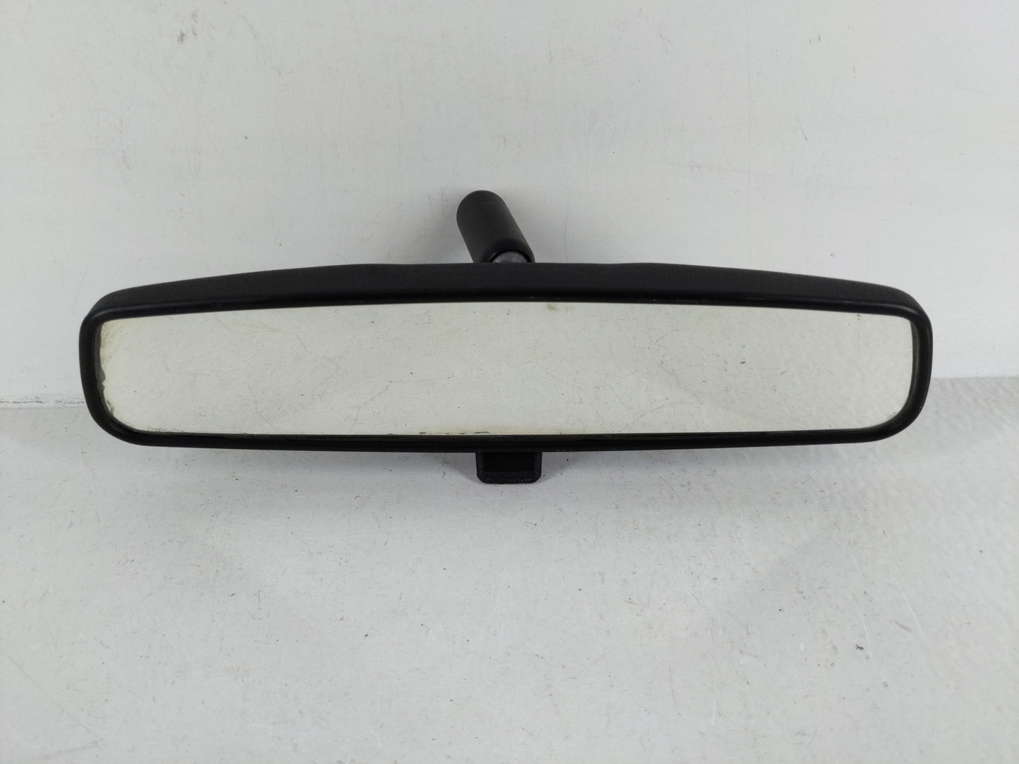 2010 Chrysler Town & Country Interior Rear View Mirror Replacement OEM P/N:E8011083 Fits OEM Used Auto Parts - Oemusedautopa