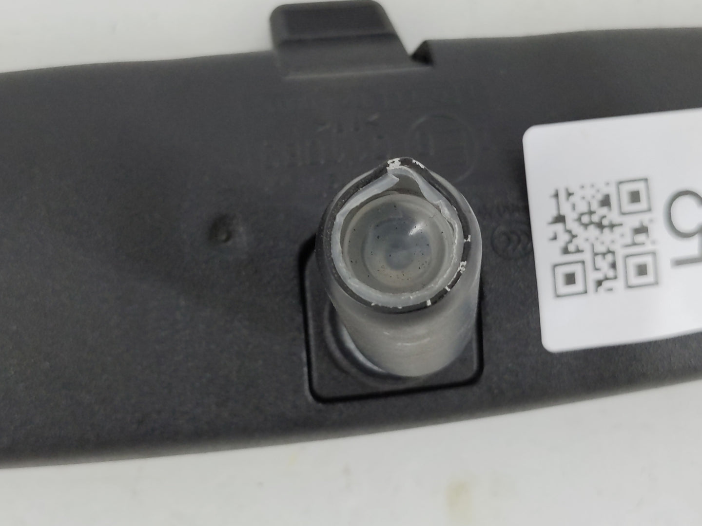 2010 Chrysler Town & Country Interior Rear View Mirror Replacement OEM P/N:E8011083 Fits OEM Used Auto Parts - Oemusedautopa
