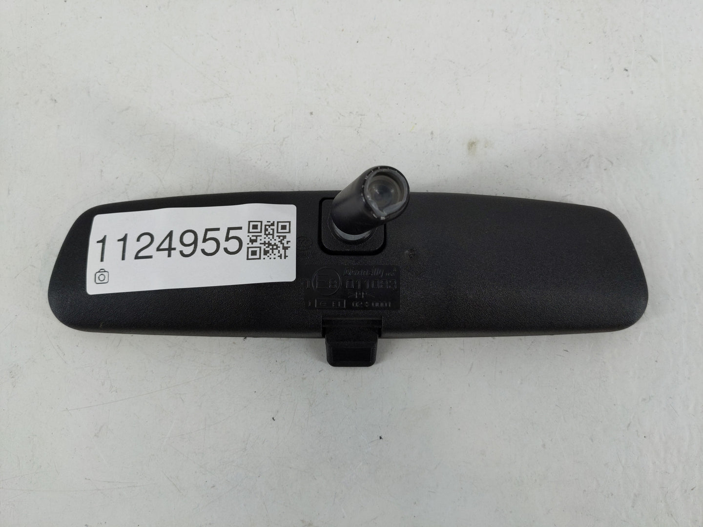 2010 Chrysler Town & Country Interior Rear View Mirror Replacement OEM P/N:E8011083 Fits OEM Used Auto Parts - Oemusedautopa