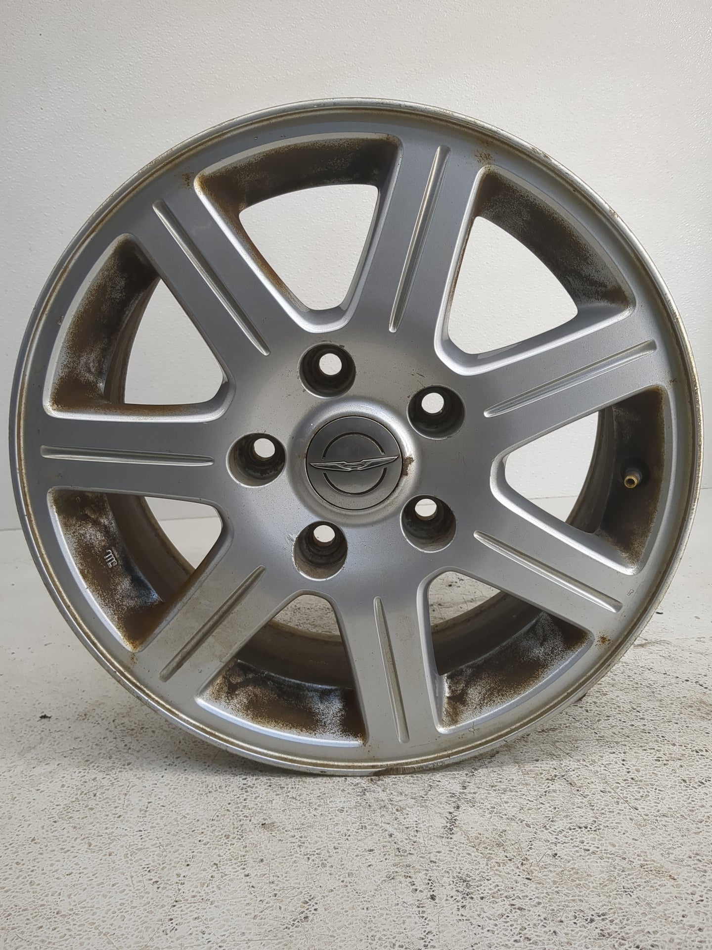 2011-2012 Chrysler Town & Country Oem Wheel Rim - Oemusedautoparts1.com