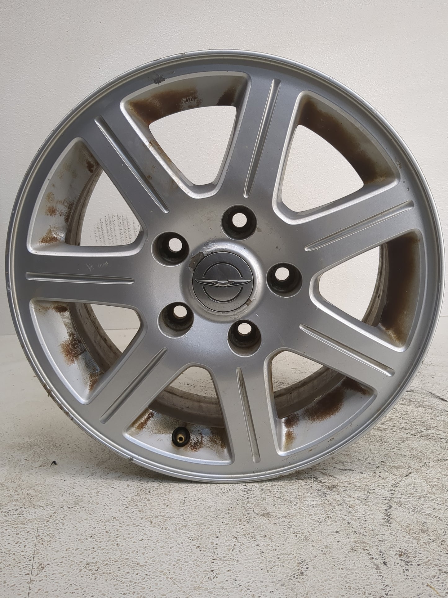 2011-2012 Chrysler Town & Country Oem Wheel Rim - Oemusedautoparts1.com