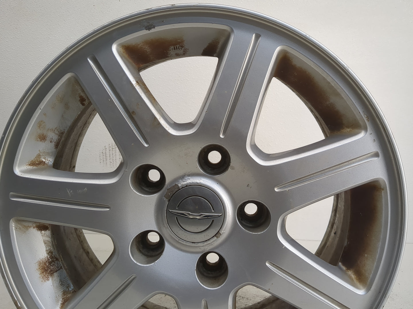 2011-2012 Chrysler Town & Country Oem Wheel Rim - Oemusedautoparts1.com